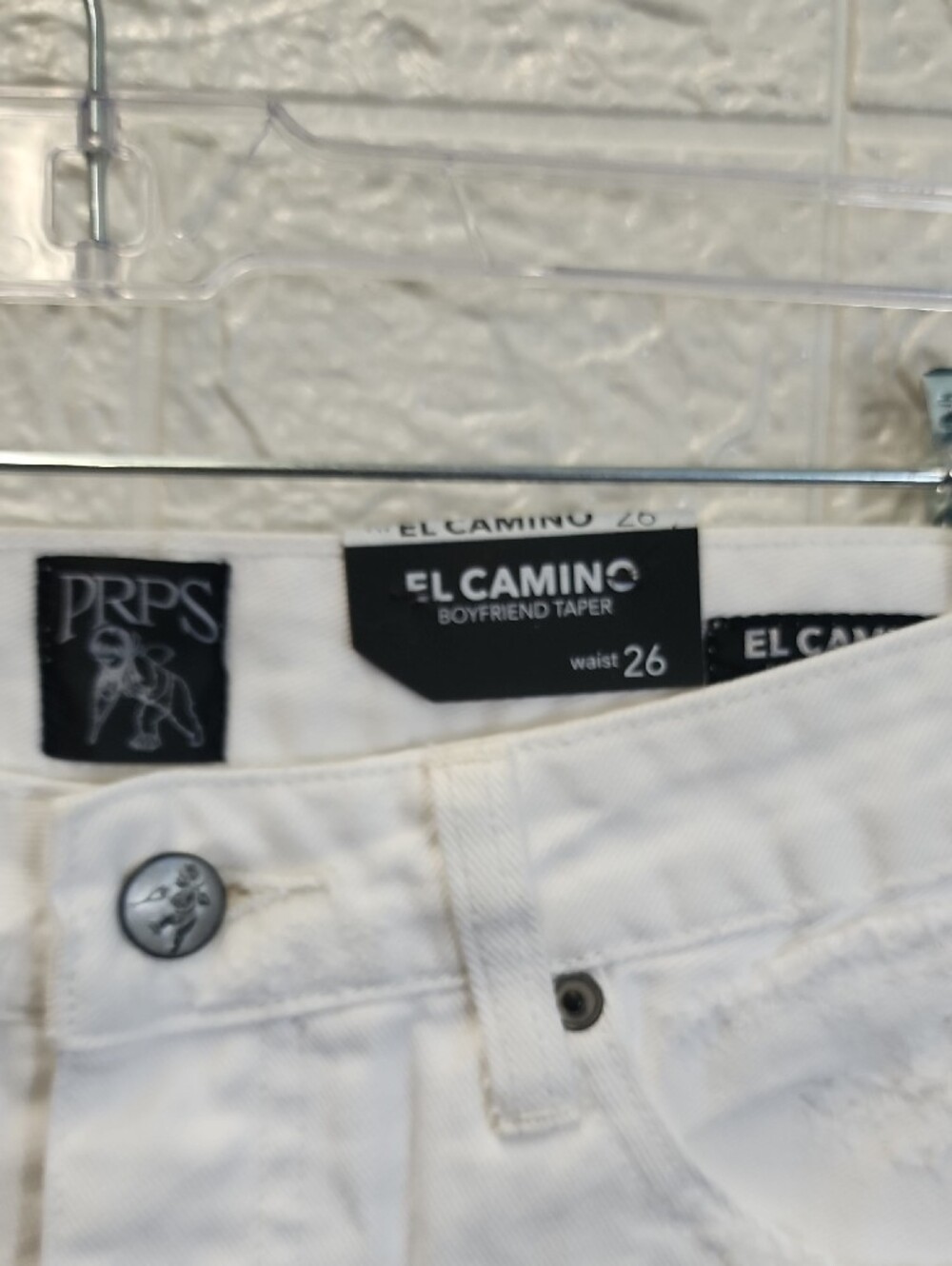 PRPS Women's White Distressed Boyfriend Jeans - Picture 2 of 8